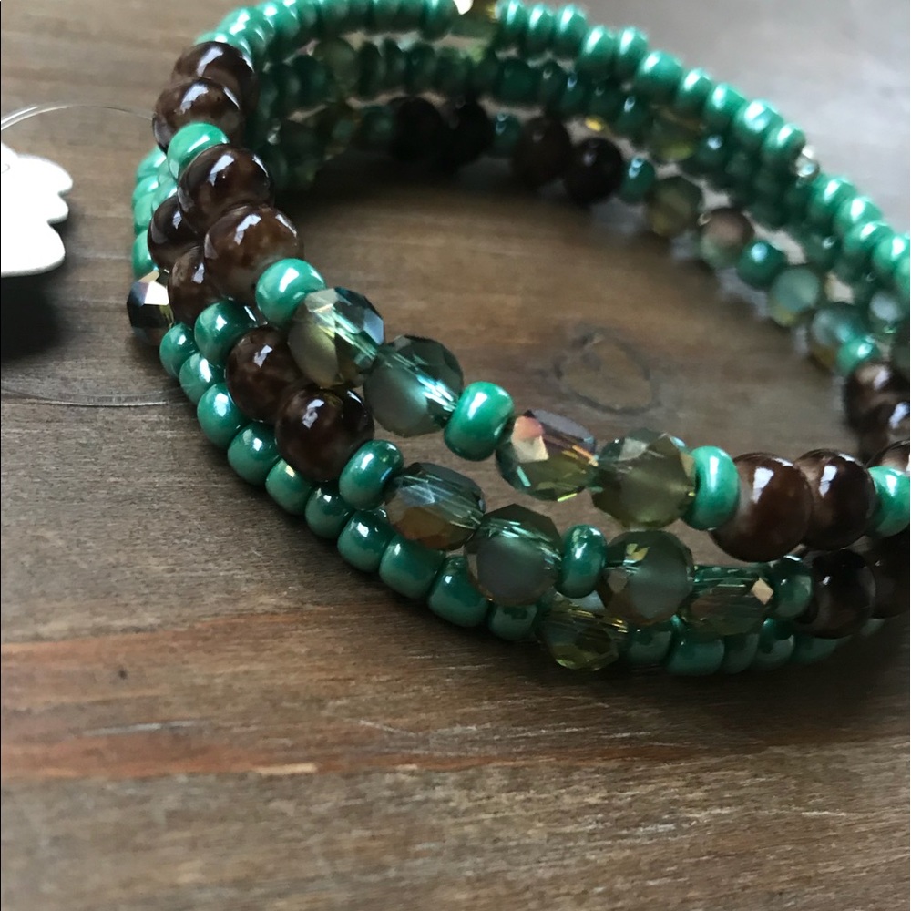 Sea green glass bead wrap around bracelet - Picture 5 of 8